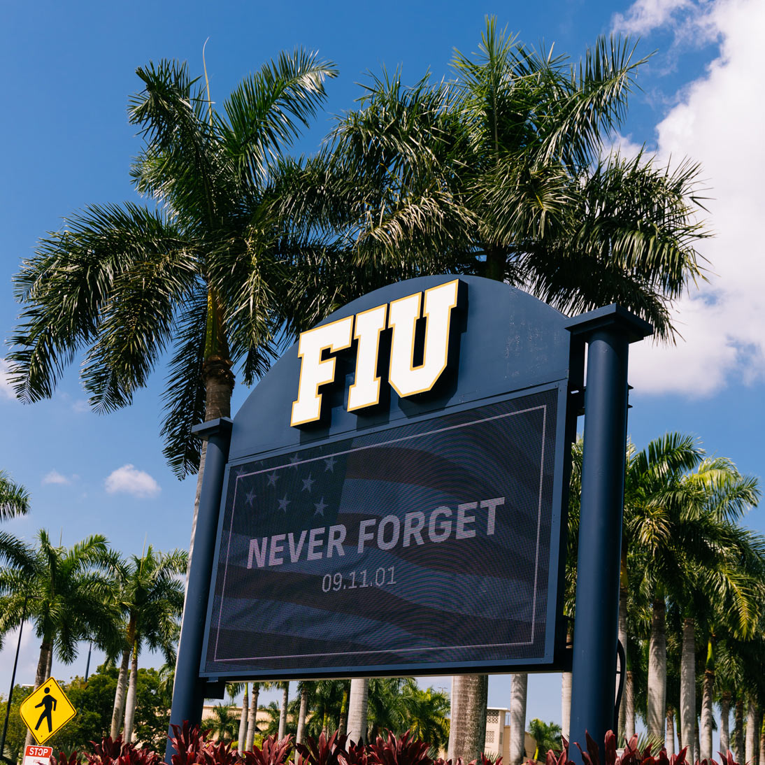 never-forget-911-sign-fiu